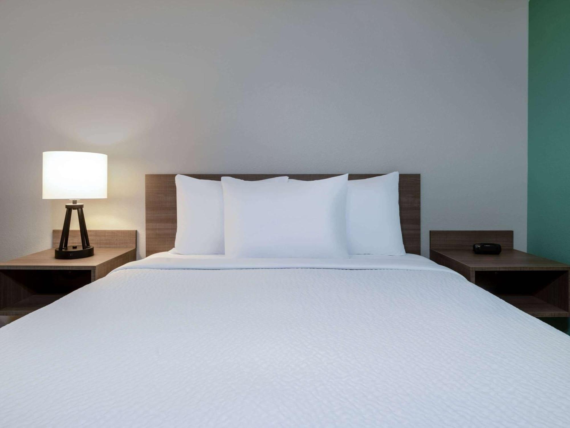 Echo Suites Extended Stay By Wyndham Indianapolis Ameriplex מראה חיצוני תמונה