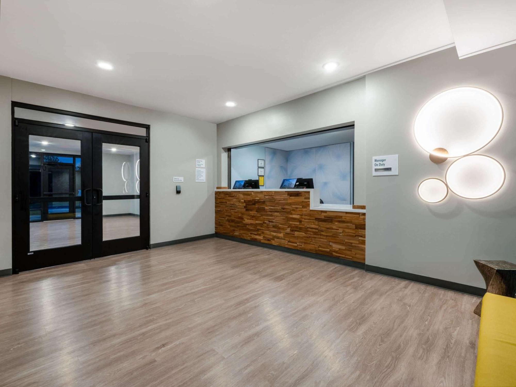 Echo Suites Extended Stay By Wyndham Indianapolis Ameriplex מראה חיצוני תמונה