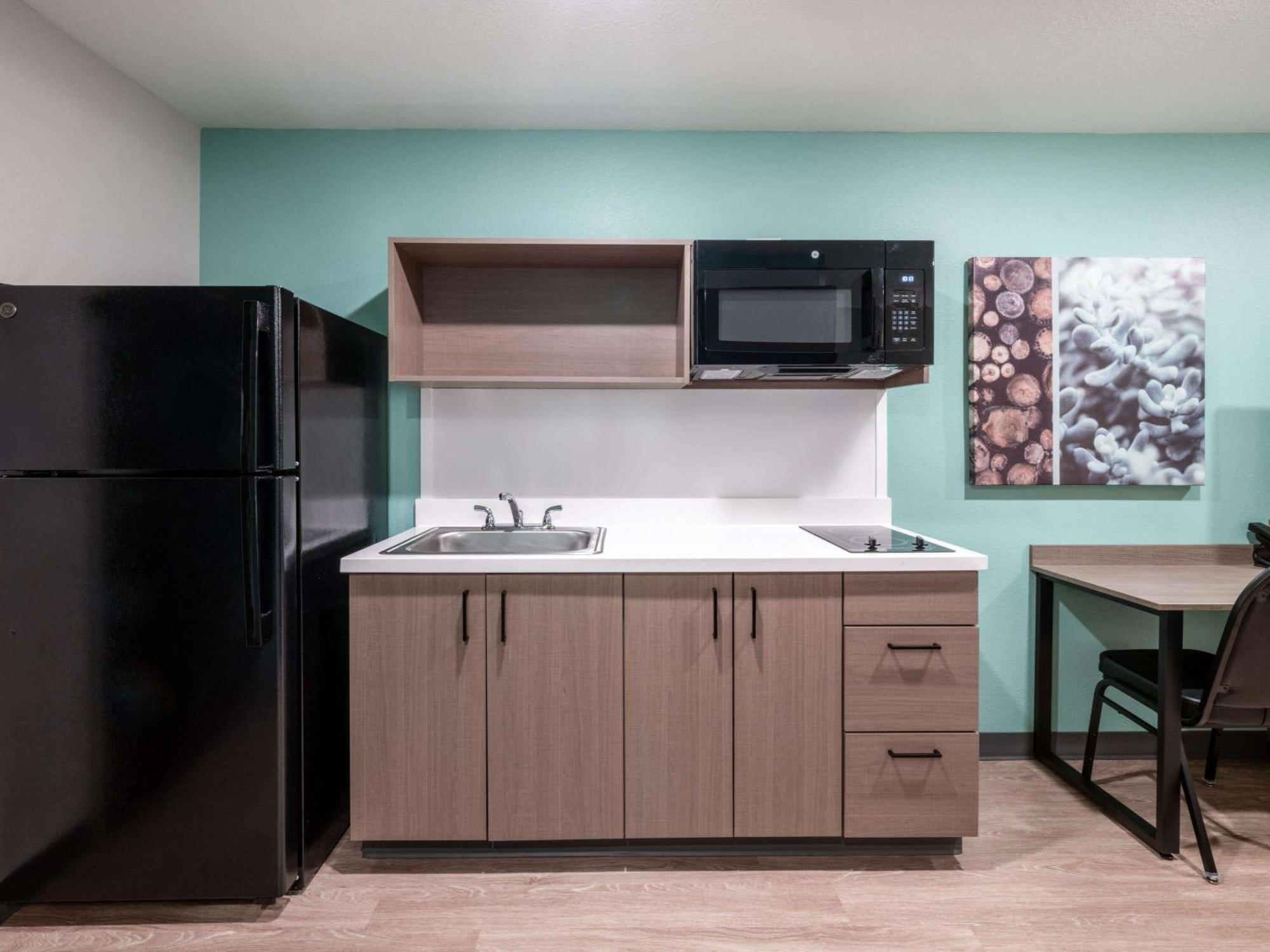 Echo Suites Extended Stay By Wyndham Indianapolis Ameriplex מראה חיצוני תמונה